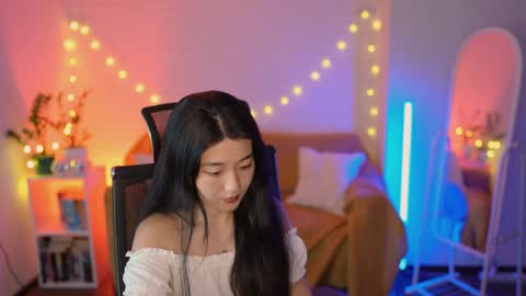 hannarosie online show from April 19, 6:32 pm