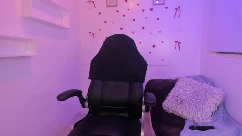 Hannie ws online show from February 12, 1:46 pm