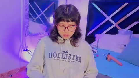 hannita_01 online show from July 14, 11:59 am