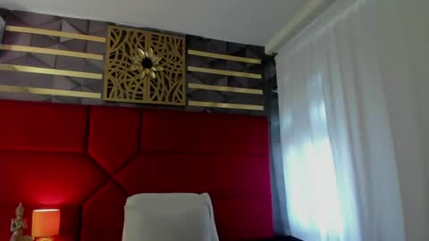 Hanny  online show from June 20, 11:58 am