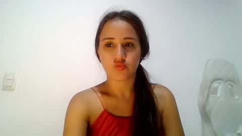 Snapshot of hanny_kail chatting on December 25, 12:37 am hanny online show from December 25, 12:37 am