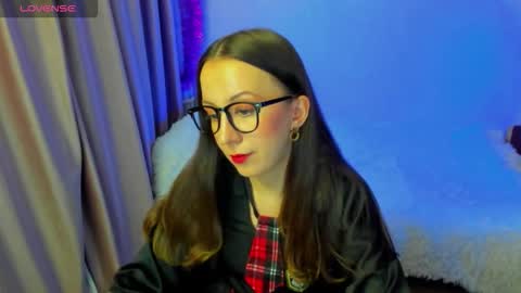 Stephanie online show from January 17, 6:15 pm