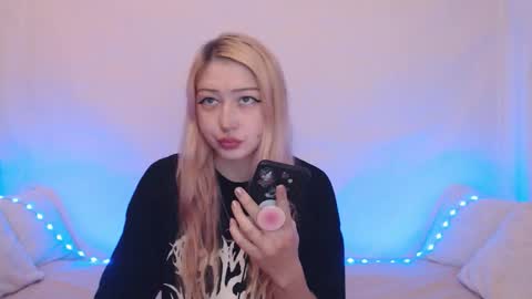 Emily online show from September 16, 11:02 pm