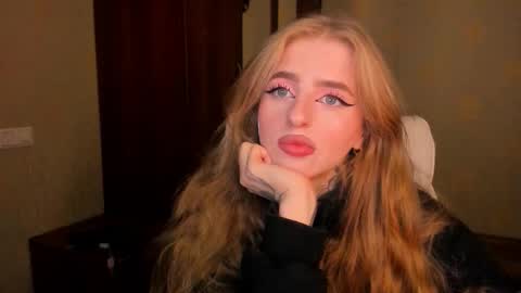 Julia online show from November 12, 6:00 am