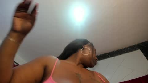 Snapshot of harleyevaans chatting on December 14, 12:33 pm Harley Evaans online show from December 14, 12:33 pm