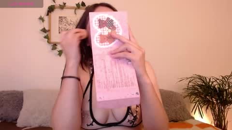 Harmony    Please help me to reach 100 thumbs up online show from December 20, 1:36 am