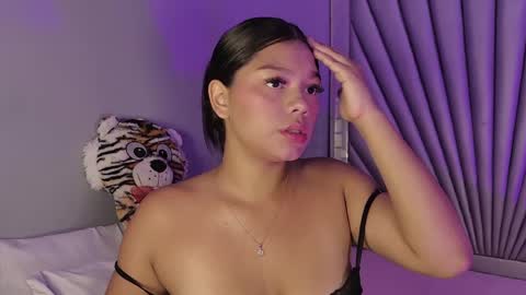 hatsajones online show from May 27, 4:31 am