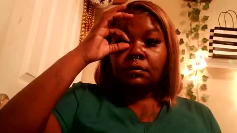 hawtchoc37 online show from November 21, 11:23 am