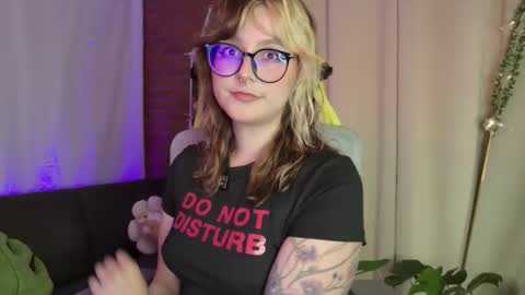 Hazel Brown online show from April 2, 12:30 am