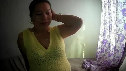 hazeldhane online show from December 12, 5:20 am