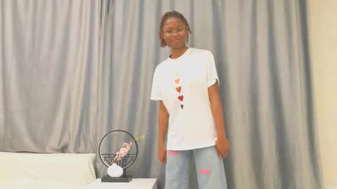 Ornela online show from December 3, 6:10 pm