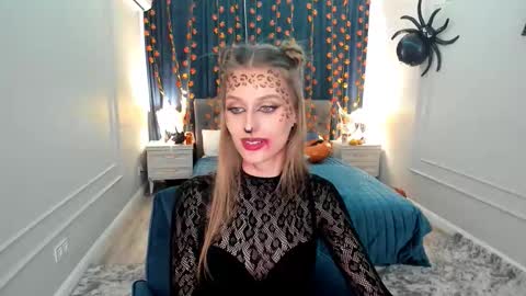 Snapshot of heartedlove_1 chatting on October 13, 11:57 am heartedlove_1 online show from October 13, 11:57 am