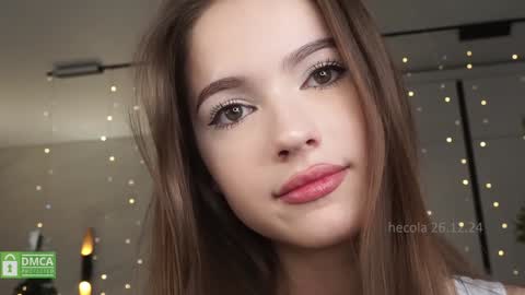 Snapshot of hecola chatting on December 26, 12:38 pm Nika next stream 200pm GMT online show from December 26, 12:38 pm