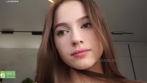 Snapshot of hecola chatting on March 3, 2:21 pm Nika next stream 200pm GMT online show from March 3, 2:21 pm