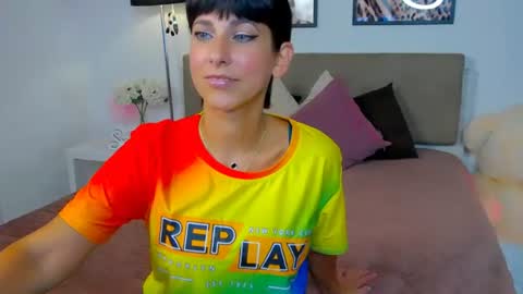 heidieraven online show from July 29, 12:38 pm