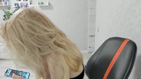 Helen sven online show from October 28, 6:52 am