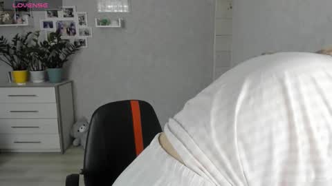 Helen sven online show from September 15, 6:32 am