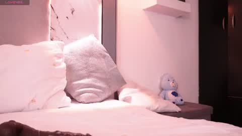 helena_whaite online show from July 21, 4:08 pm