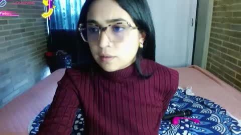 Snapshot of helenacyruss666 chatting on October 14, 7:16 pm Only 18 cyrus online show from October 14, 7:16 pm