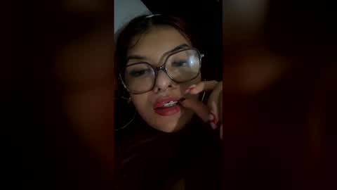 helenoliveira76340912 online show from June 7, 11:55 pm