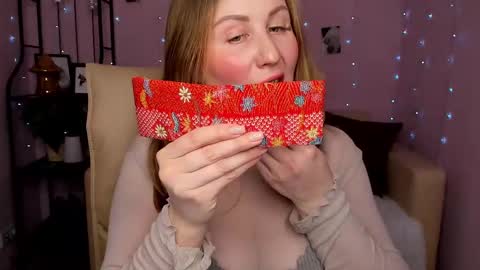 Helen online show from February 15, 8:00 am