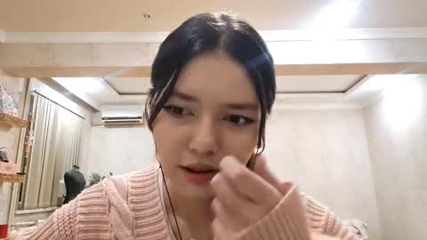 Alice online show from November 8, 3:28 pm