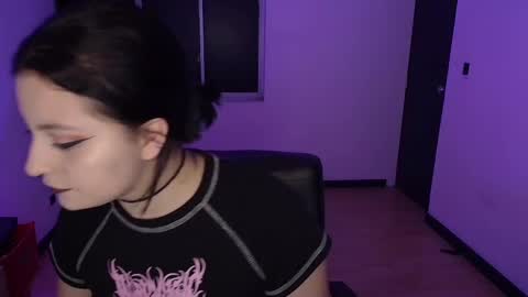 Snapshot of hell_dancer_ chatting on March 9, 11:25 pm Lexa online show from March 9, 11:25 pm