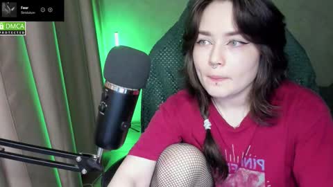 Red online show from February 22, 9:05 pm