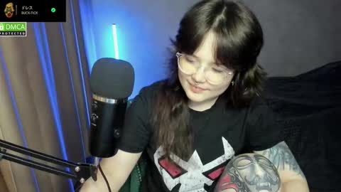 Red online show from October 10, 6:13 pm