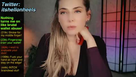 Snapshot of hell_on_heels_ chatting on February 10, 9:47 am - show loyalty and subscribe - online show from February 10, 9:47 am