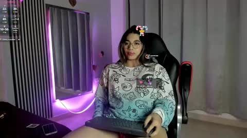 hellen_rice online show from November 29, 5:33 am