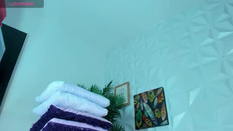 hellen     online show from September 8, 7:13 pm