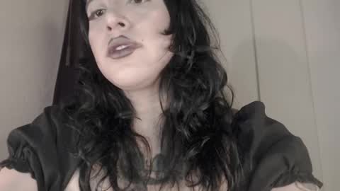 Snapshot of hello_demonkitty chatting on January 8, 3:08 am SIMONA online show from January 8, 3:08 am