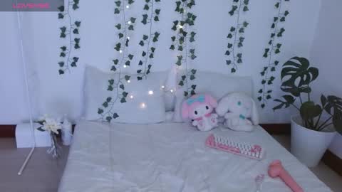hellokitty_valery1 online show from March 12, 11:29 pm