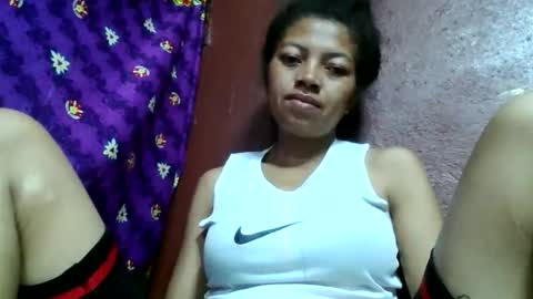 henitsaldy online show from May 22, 2:53 am