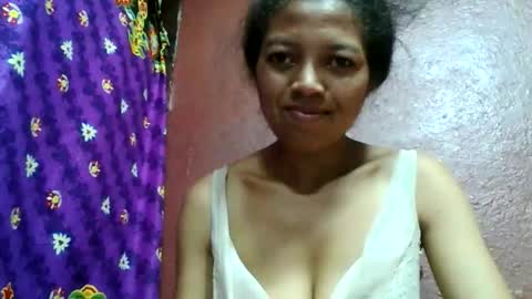 henitsaldy online show from May 2, 2:31 pm