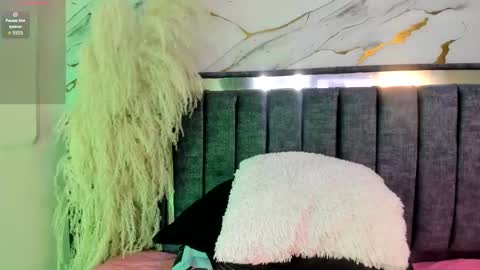 Snapshot of hera_godess chatting on October 12, 1:52 am Hera godes online show from October 12, 1:52 am