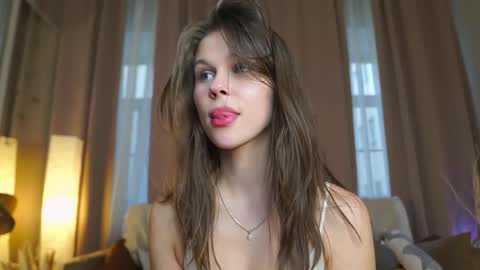 Nicole online show from May 29, 2:09 am