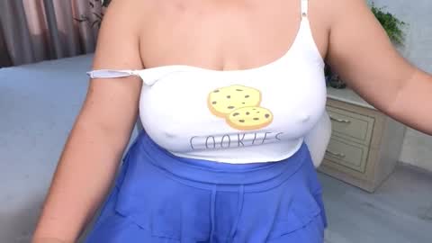 Snapshot of heroine_of_your_life chatting on September 23, 7:39 am Maryana online show from September 23, 7:39 am