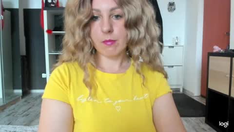 hexemmy online show from June 12, 10:45 am
