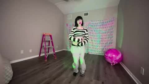 salem online show from January 17, 3:55 am