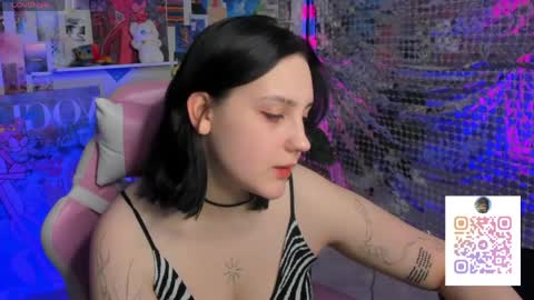 Tessa online show from April 10, 7:20 pm