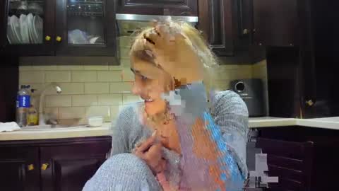 Heyheygrey online show from March 9, 4:16 am