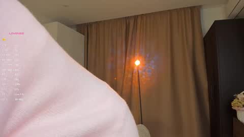 Laura online show from February 22, 6:31 pm