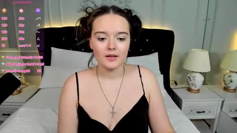 Amazing Mary  online show from November 7, 1:17 pm