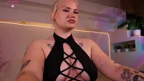 heynoirsam online show from July 20, 10:39 am
