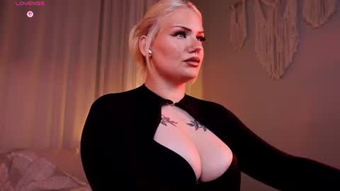 heynoirsam online show from July 27, 7:27 am