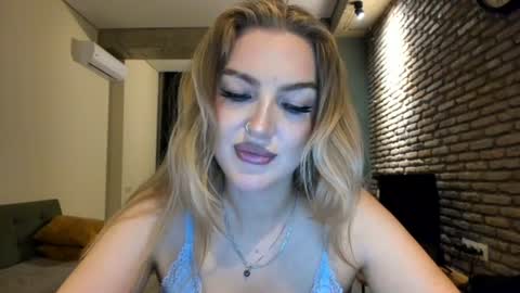 Hi lina online show from June 23, 3:26 am