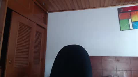 hilaril18 online show from February 4, 1:48 pm