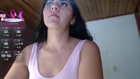 hilaril18 online show from December 16, 1:22 am